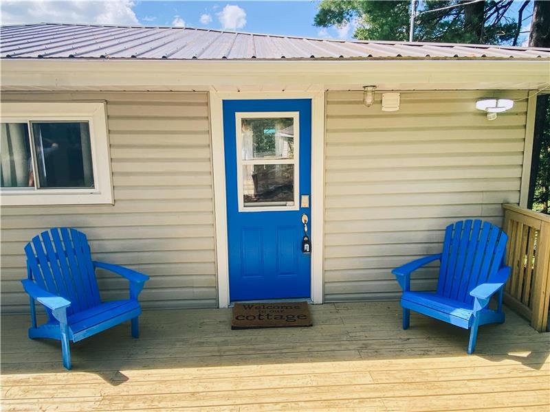 Riverside Paradise Modern Bobcaygeon Cottage Rental DI37197