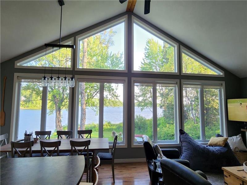 Beautiful year round cottage on Burks Falls Cottage Rental GL37203