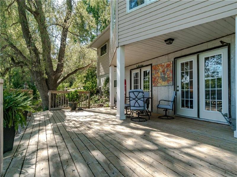 Premiere Kingsford Lake Cottage South Frontenac Cottage Rental GL