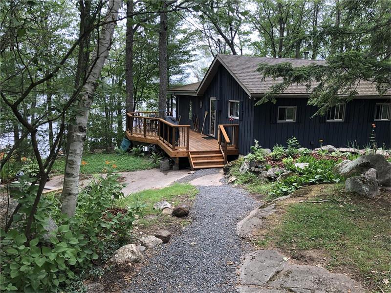 Unique Muskoka Cottage Bracebridge Cottage Rental GL37226