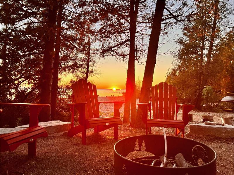 Lake Huron Waterfront Cottage | Kayaks, Fire Pit & Modern Comforts