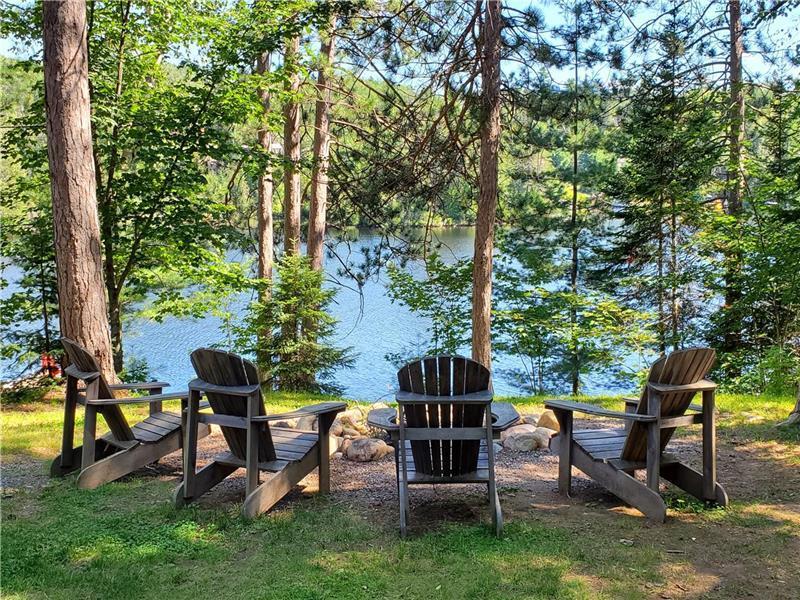 Waterfront Charming Sapphire Sundridge Cottage Rental DI37437