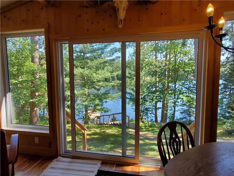 Waterfront Charming Sapphire Sundridge Cottage Rental DI37437
