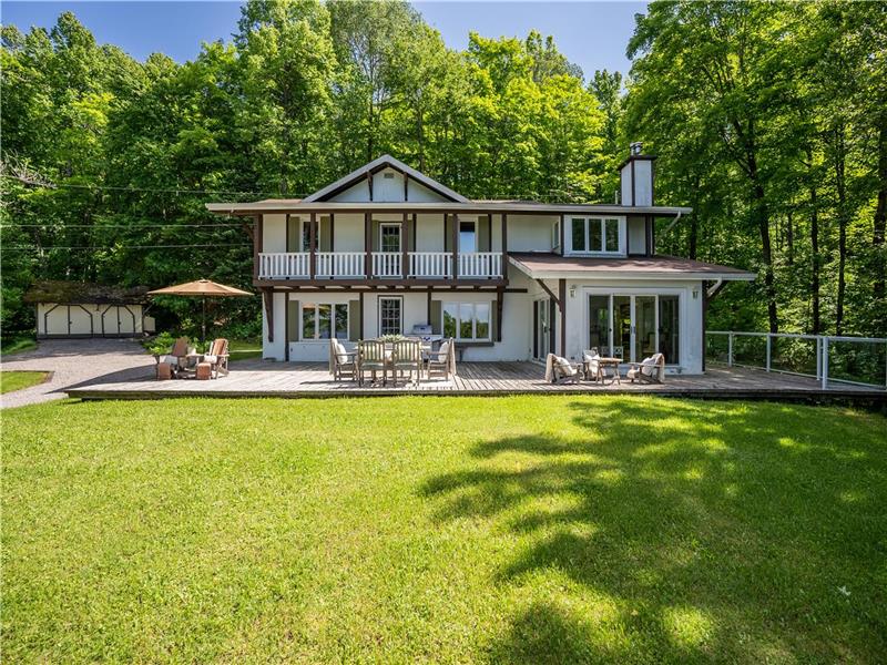 VANA Cottage Lake Cecebe Burks Falls Cottage Rental DI37526