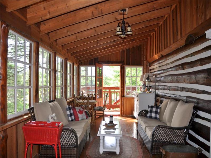 Prospect lake cottage in Bracebridge Cottage Rental GL37646