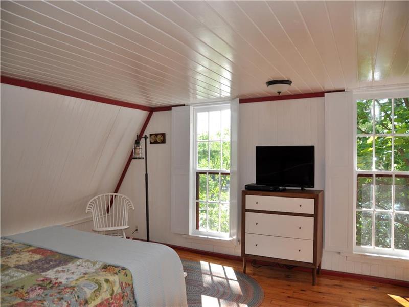 Prospect lake cottage in Bracebridge Cottage Rental GL37646