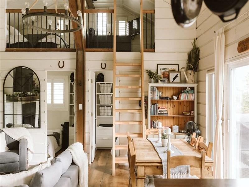 Jeffrey Lake Cabin Lakefront · Bancroft Cottage Rental DI37702