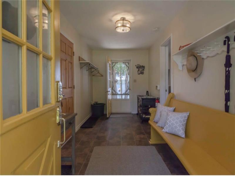 Bayview Flats on the clear water of Bay Cottage Rental GL