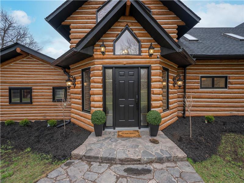 Luxury Cabin On 100+ Acre Buckhorn Cottage Rental DI37748