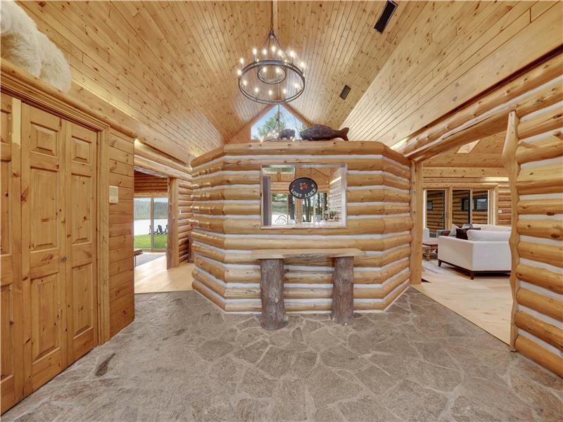 Luxury Cabin On 100+ Acre Buckhorn Cottage Rental DI37748