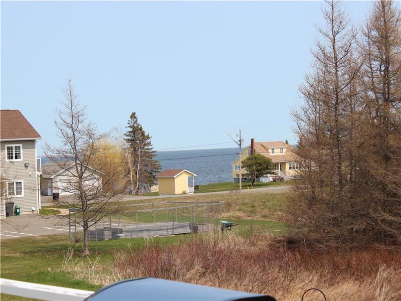 Escape by the Strait Spacious Bouctouche Cottage Rental DI37776 CottagesInCanada