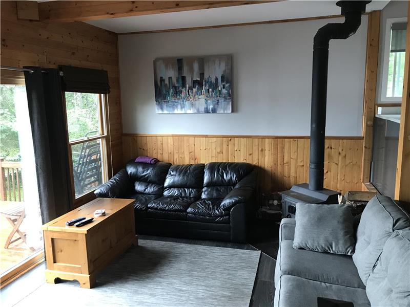 FamilyFriendly Cottage in Lac LacSainteMarie Cottage Rental PL