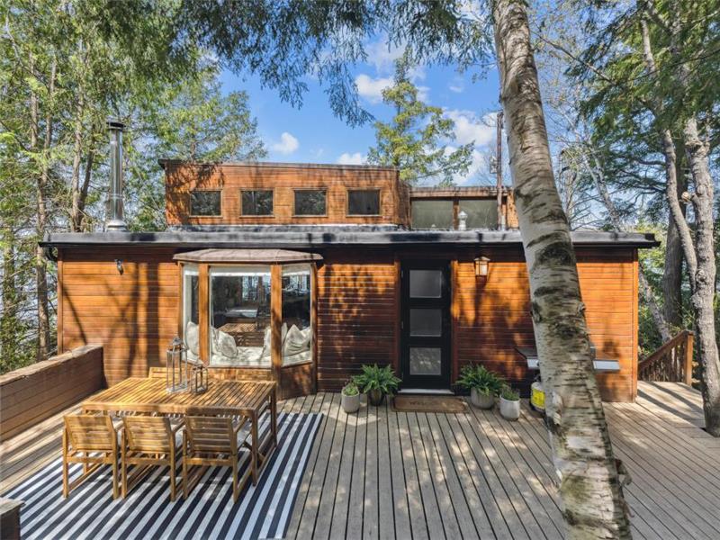 Lily's Lake House Baysville Cottage Rental DI37822 CottagesInCanada