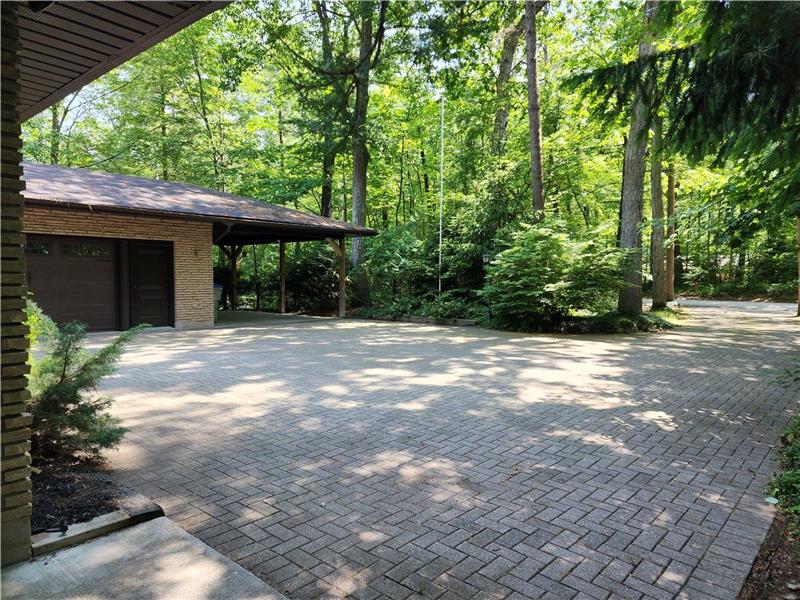 Grand Bend/Southcott Pines Getaway Grand Bend Cottage Rental DI