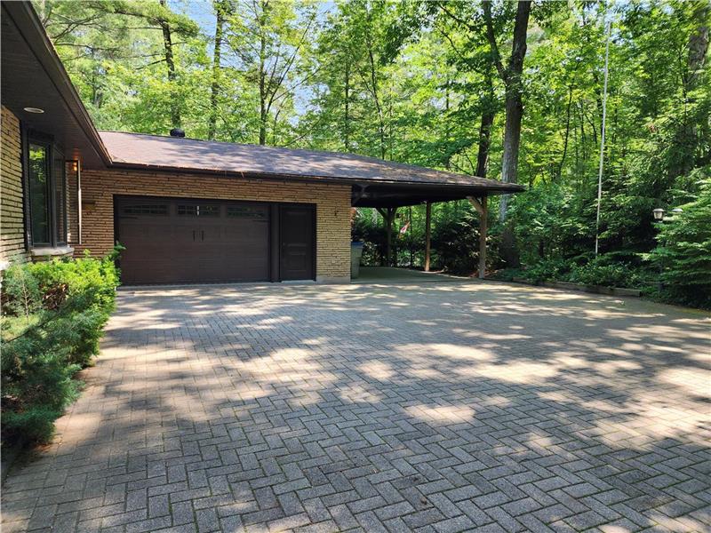 Grand Bend/Southcott Pines Getaway Grand Bend Cottage Rental DI