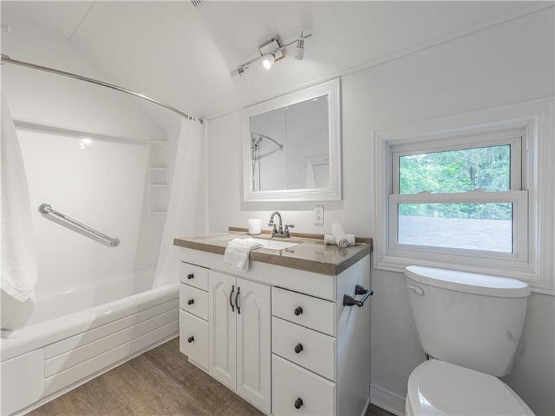 SUNSET LOVERS PARADISE Rideau Ferry Cottage Rental DI37953