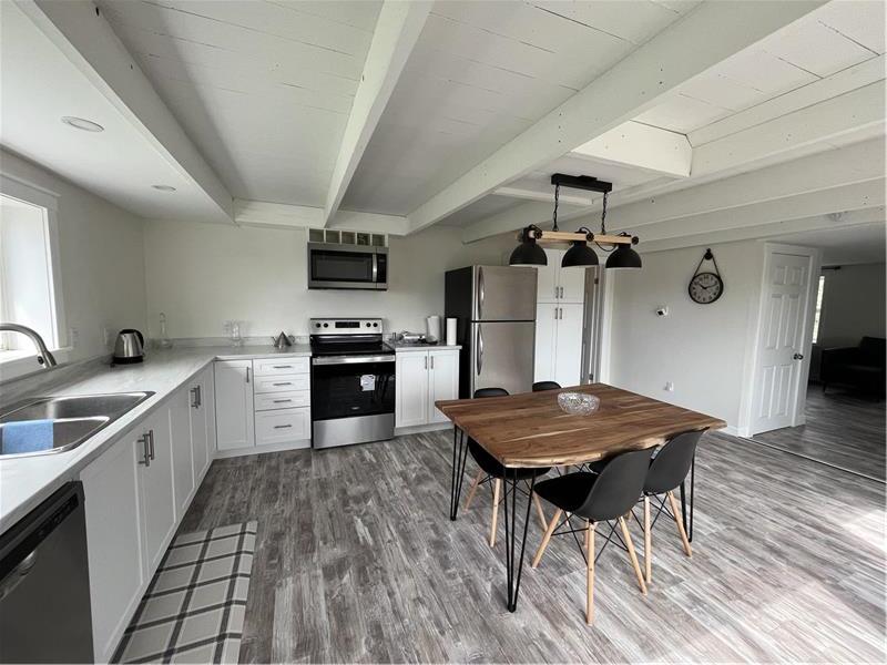 Elmbrook Cottage in Prince Edward Picton Cottage Rental GL38044