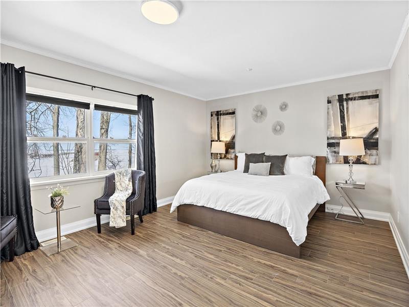 Cozy Lakefront Cottage Pefferlaw Cottage Rental DI38125