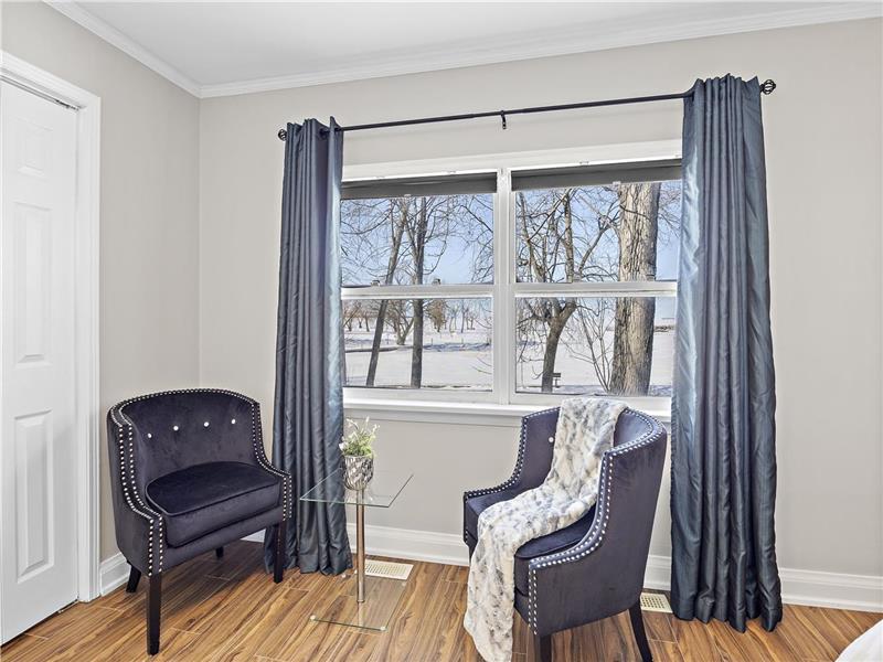 Cozy Lakefront Cottage Pefferlaw Cottage Rental DI38125