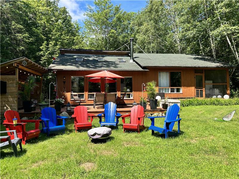 The Narrows Cottage Beautiful Coe Hill Cottage Rental PL38247