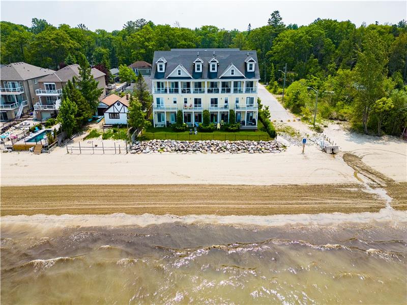 30th Street Beach House 4 Wasaga Beach Cottage Rental GL38307