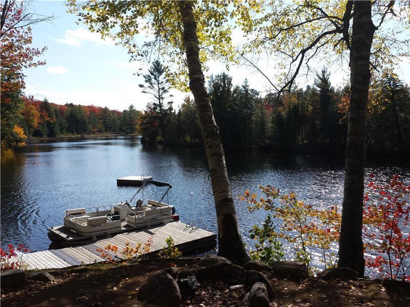 Cottage in Bracebridge 1400ft Bracebridge Cottage Rental GL38330