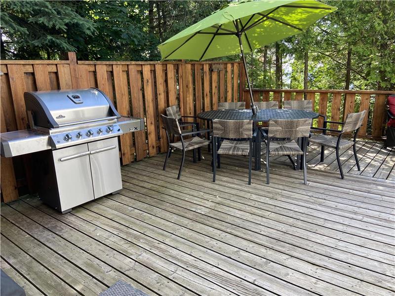 LAKEFRONT The Blue Beach House Kincardine Cottage Rental DI38342