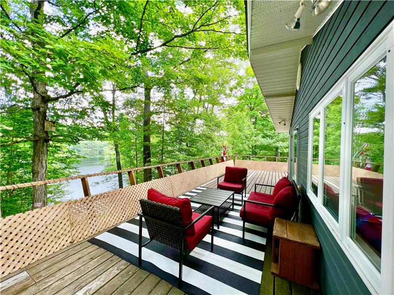 Horseshoe Lake Cottage Parry Sound Cottage Rental PL38353 CottagesInCanada