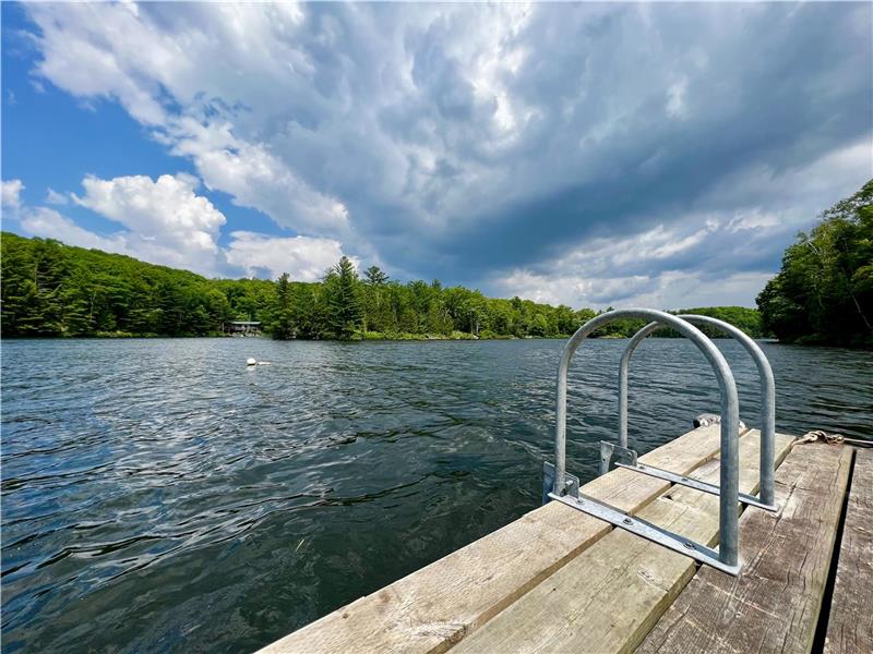 Horseshoe Lake Cottage Parry Sound Cottage Rental PL38353 CottagesInCanada