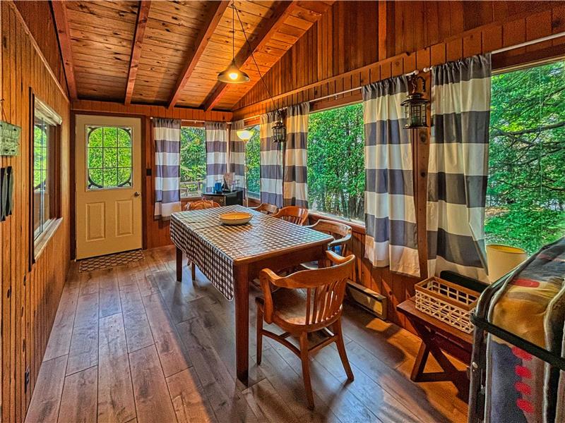 Pristine waterfront cottage on Restoule Cottage Rental PL38424