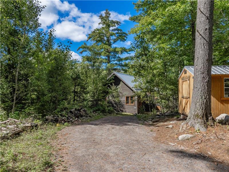 1006 on the River Bracebridge Cottage Rental DI38470
