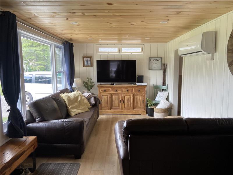 Newly Renovated Cozy Family Cottage Turkey Point Cottage Rental GL