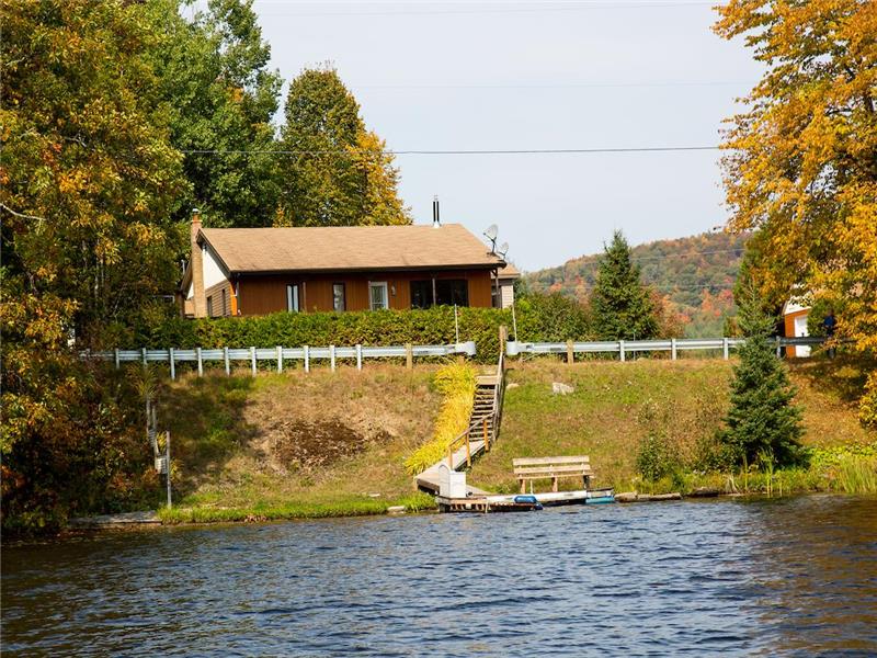 Bliss Cottage Bowman Cottage Rental GL38627 CottagesInCanada