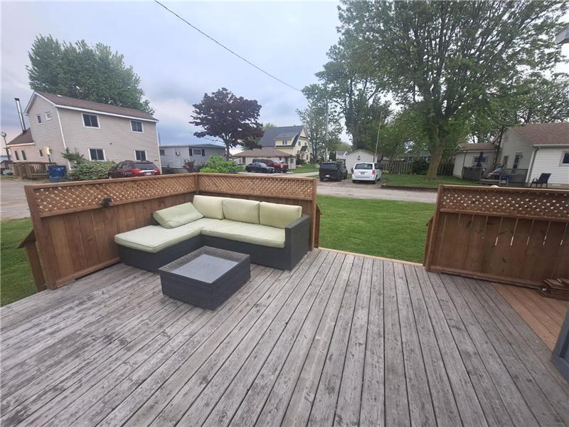 Rustic Cottage in Erieau Erieau Cottage Rental GL38643