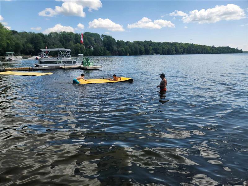 Sunset Lake Cottage Sebright Cottage Rental DI38758 CottagesInCanada