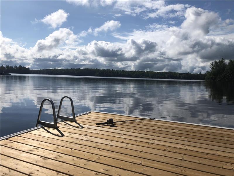 Anstruther Lake Cottage Apsley Cottage Rental GL38780 CottagesInCanada