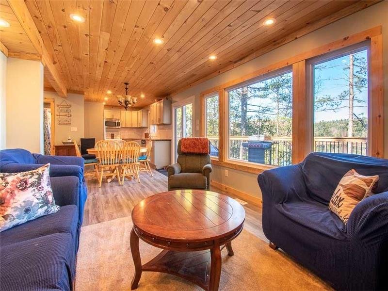 Lucerne Lookout PetFriendly 4BR Bancroft Cottage Rental PL38840