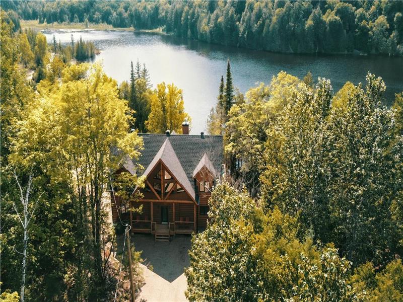 Rental cottages 6 bedrooms, 20 GrenvillesurlaRouge Cottage for