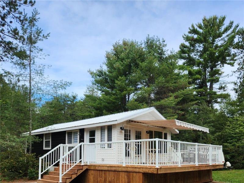 NATURE LOVERS RETREAT Killaloe Cottage Rental GL38970