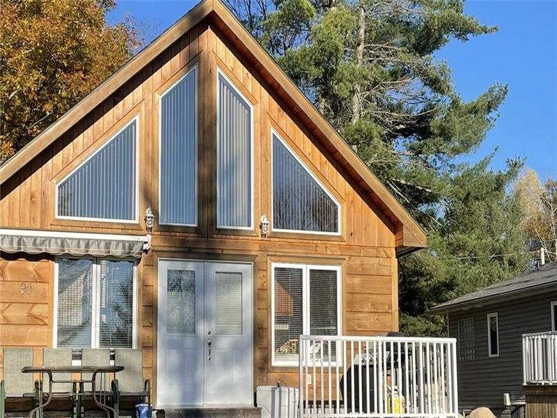 Muskoka 3bedroom chalet (Pier 100 Port Carling Cottage Rental DI