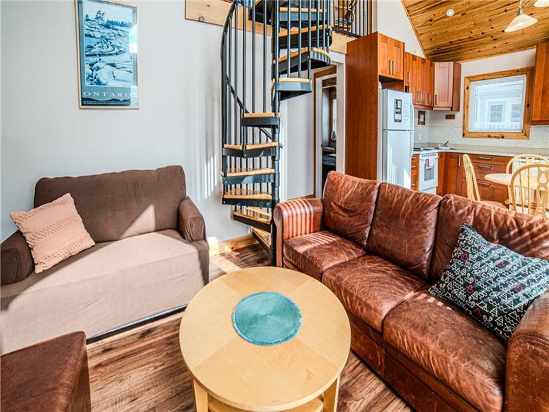 Muskoka 3bedroom chalet (Pier 100 Port Carling Cottage Rental DI