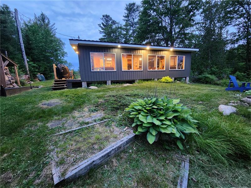 Northern Ontario Tilden Lake Marten River Cottage Rental DI39102