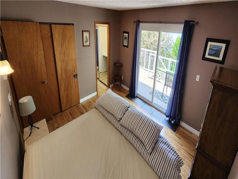 Serendipity Oaks Cottage Powassan Cottage Rental DI39108