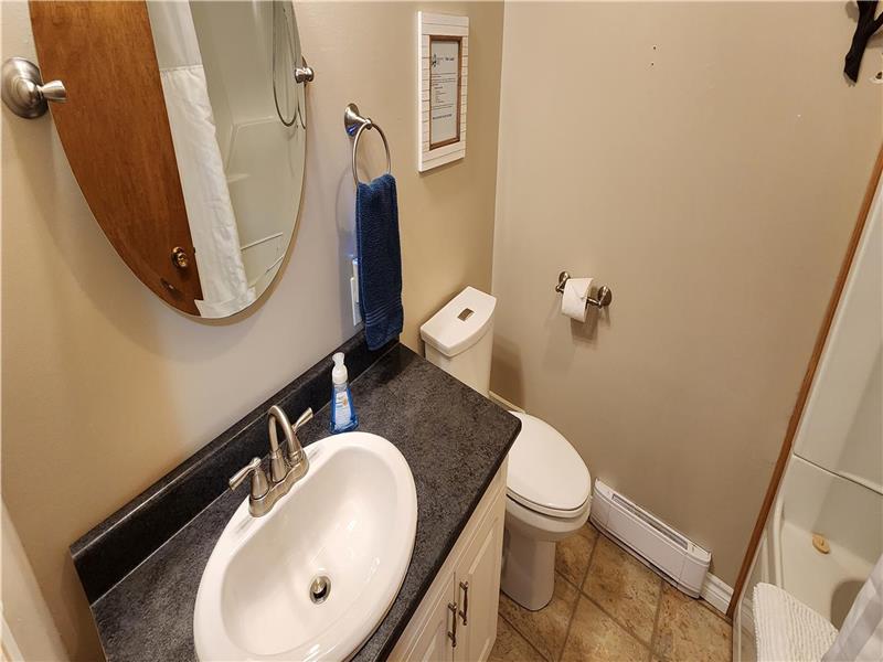 Serendipity Oaks Cottage Powassan Cottage Rental DI39108