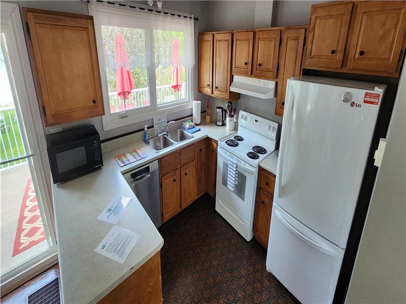 Serendipity Oaks Cottage Powassan Cottage Rental DI39108