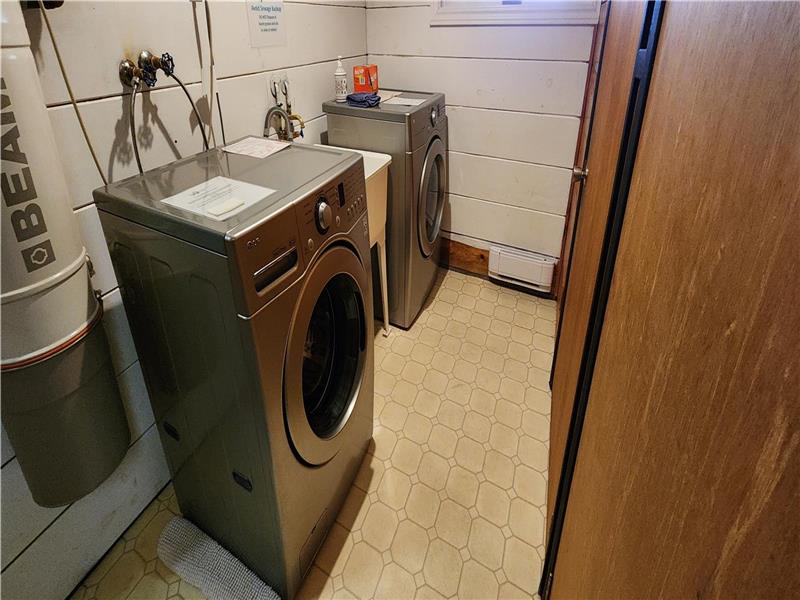 Serendipity Oaks Cottage Powassan Cottage Rental DI39108