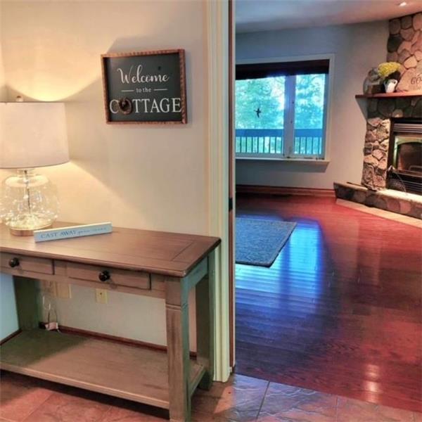 Waltonian Lake House Retreat Callander Cottage Rental GL39124