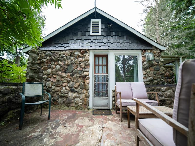 Sharbot Lake 3Bedroom Cottage 1 Kingston Cottage Rental DI39139 CottagesInCanada