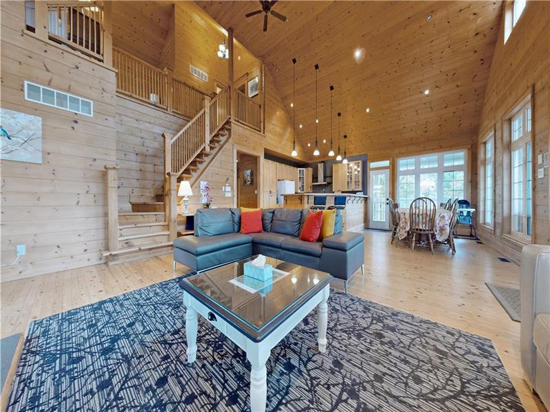 Beachfront All Season Muskoka Parry Sound Cottage Rental GL39140