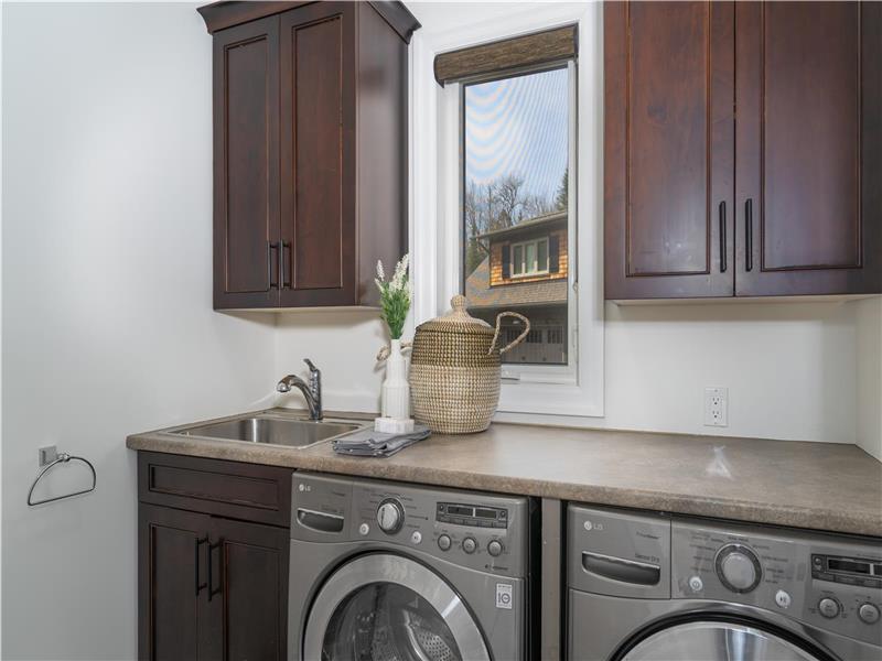 Luxury Muskoka Waterfront 5 Sprucedale Cottage Rental PL39169